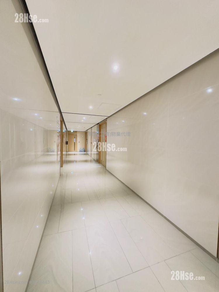 The Globe Rental 1 Toilet 916 ft² ( 85.1 m² ) The Globe Rental 1 Toilet 916 ft² ( 85.1 m² )