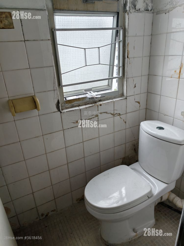 Wing Hang Industrial Building Rental Studio , 1 Toilet Wing Hang Industrial Building Rental Studio , 1 Toilet