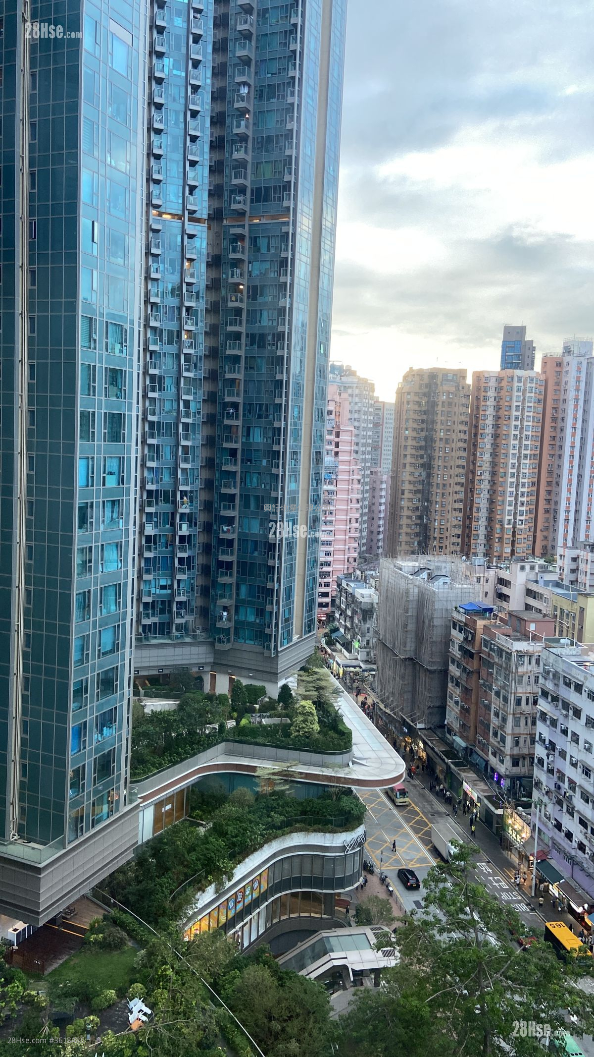 Park Metropolitan Rental 2 Bedrooms , 1 Bathroom 546 ft² ( 50.7 m² ) Park Metropolitan Rental 2 Bedrooms , 1 Bathroom 546 ft² ( 50.7 m² )