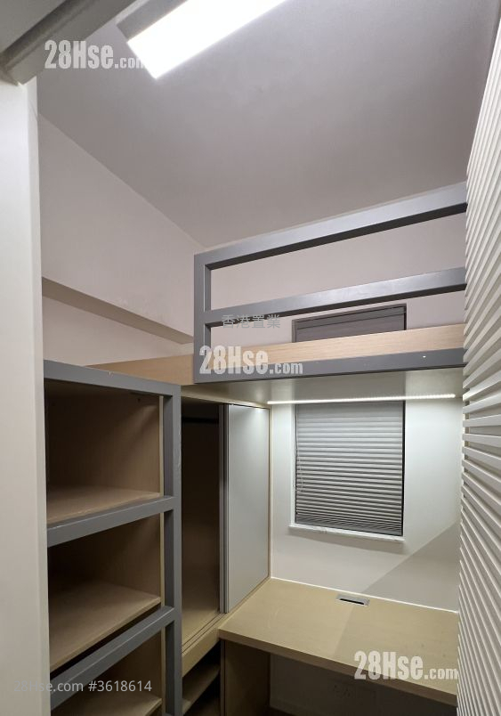 Liberte Rental 3 Bedrooms , 1 Bathroom 522 ft² ( 48.5 m² ) Liberte Rental 3 Bedrooms , 1 Bathroom 522 ft² ( 48.5 m² )