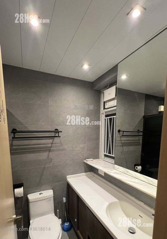 Liberte Rental 3 Bedrooms , 1 Bathroom 522 ft² ( 48.5 m² ) Liberte Rental 3 Bedrooms , 1 Bathroom 522 ft² ( 48.5 m² )