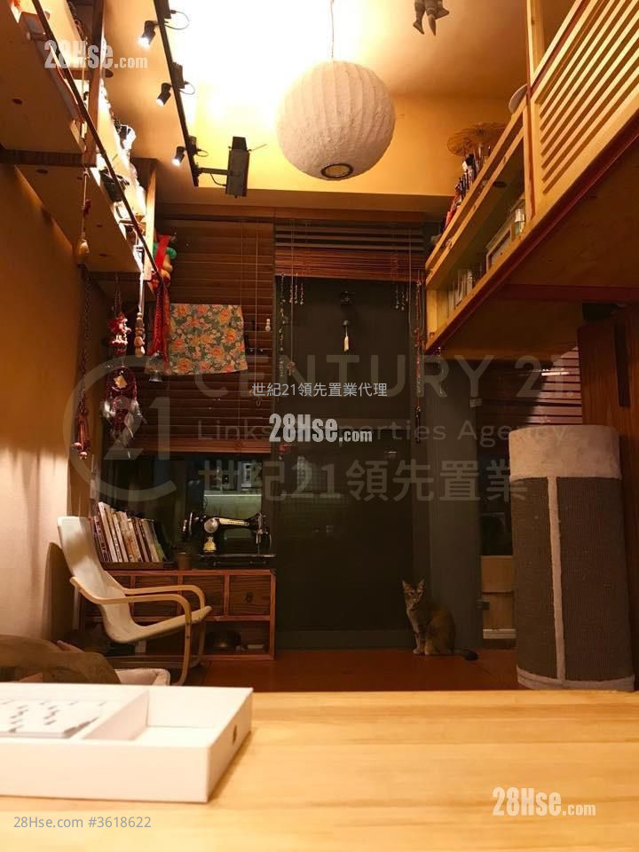 My Place Rental Studio , 1 Bathroom 240 ft² ( 22.3 m² ) My Place Rental Studio , 1 Bathroom 240 ft² ( 22.3 m² )