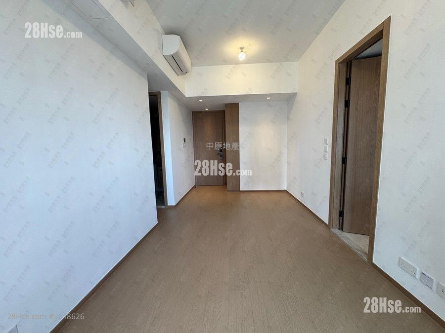 Onmantin Rental 3 Bedrooms , 2 Bathrooms 797 ft² ( 74.0 m² ) Onmantin Rental 3 Bedrooms , 2 Bathrooms 797 ft² ( 74.0 m² )