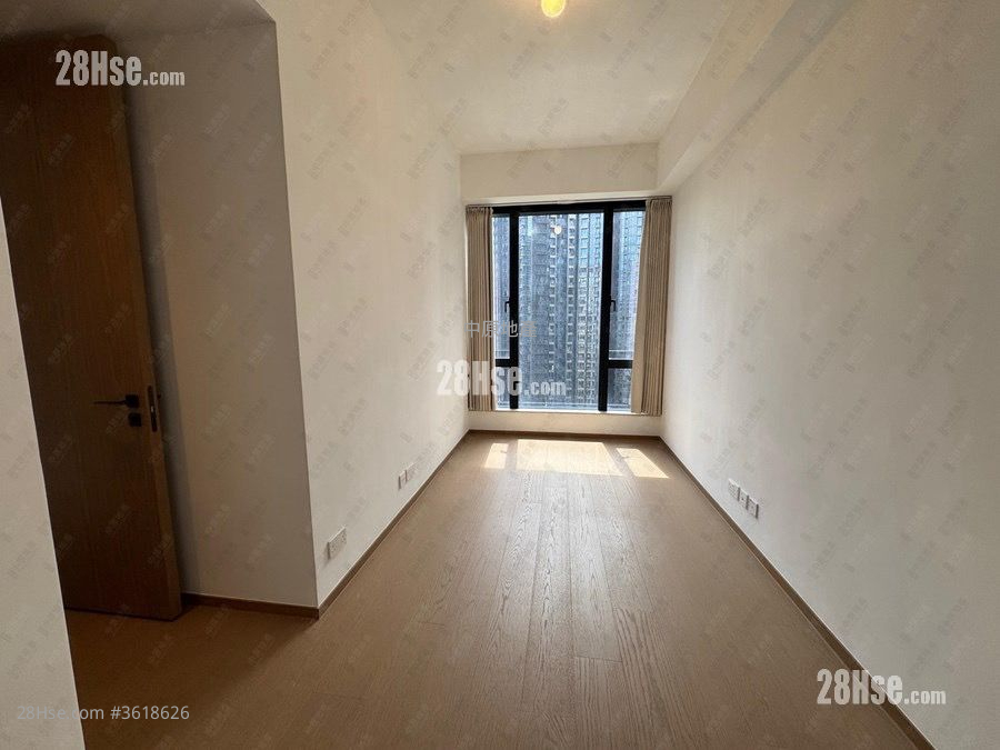 Onmantin Rental 3 Bedrooms , 2 Bathrooms 797 ft² ( 74.0 m² ) Onmantin Rental 3 Bedrooms , 2 Bathrooms 797 ft² ( 74.0 m² )
