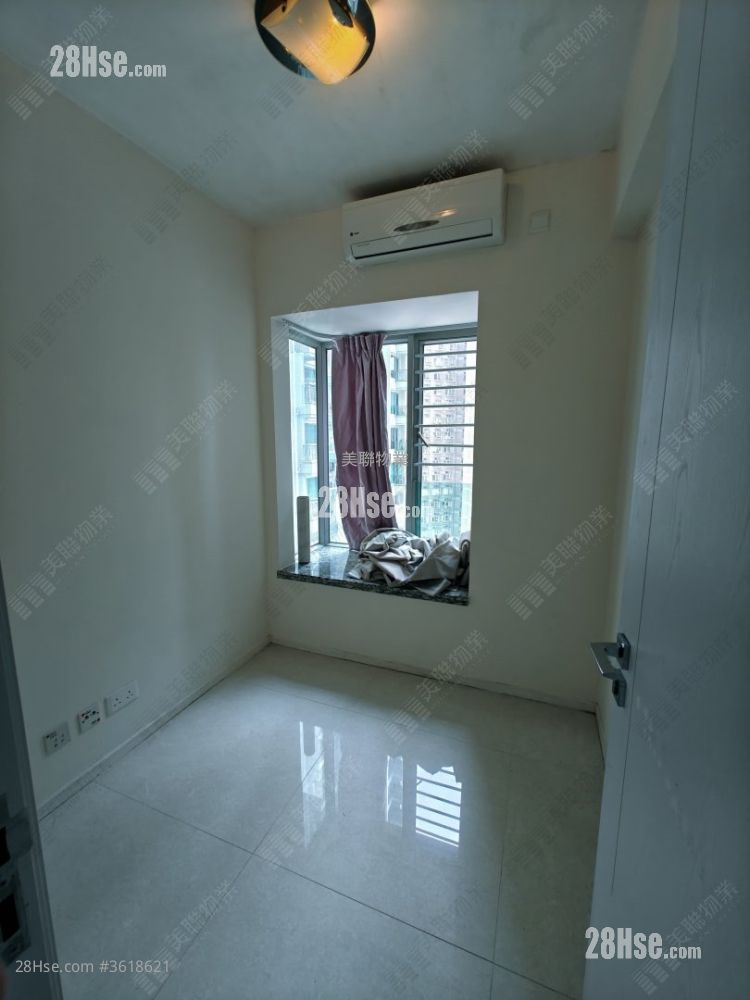 City Point Rental 2 Bedrooms , 1 Bathroom 491 ft² ( 45.6 m² ) City Point Rental 2 Bedrooms , 1 Bathroom 491 ft² ( 45.6 m² )
