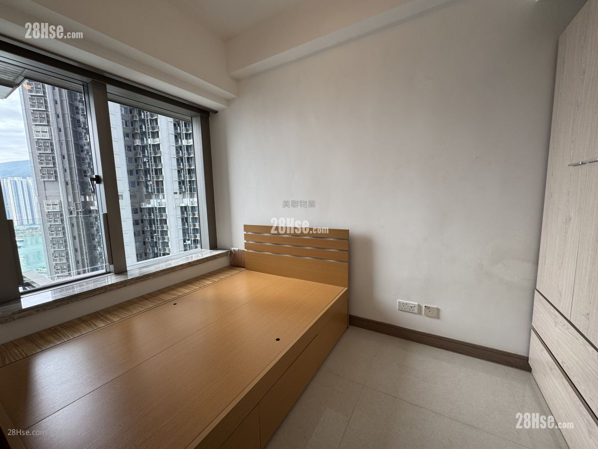 Ocean Pride Rental 2 Bedrooms , 1 Bathroom 527 ft² ( 49.0 m² ) Ocean Pride Rental 2 Bedrooms , 1 Bathroom 527 ft² ( 49.0 m² )