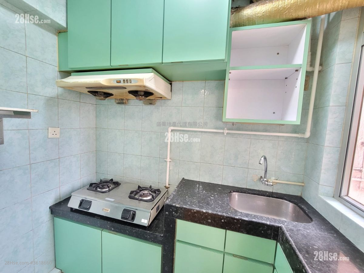 Tsuen Wan Centre Rental 2 Bedrooms , 1 Bathroom 374 ft² ( 34.7 m² ) Tsuen Wan Centre Rental 2 Bedrooms , 1 Bathroom 374 ft² ( 34.7 m² )