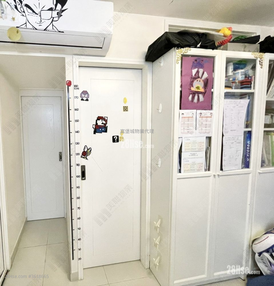 广林苑 售盘 2 房 , 1 浴室 384 平方尺 ( 35.7 平方米 ) 广林苑 售盘 2 房 , 1 浴室 384 平方尺 ( 35.7 平方米 )