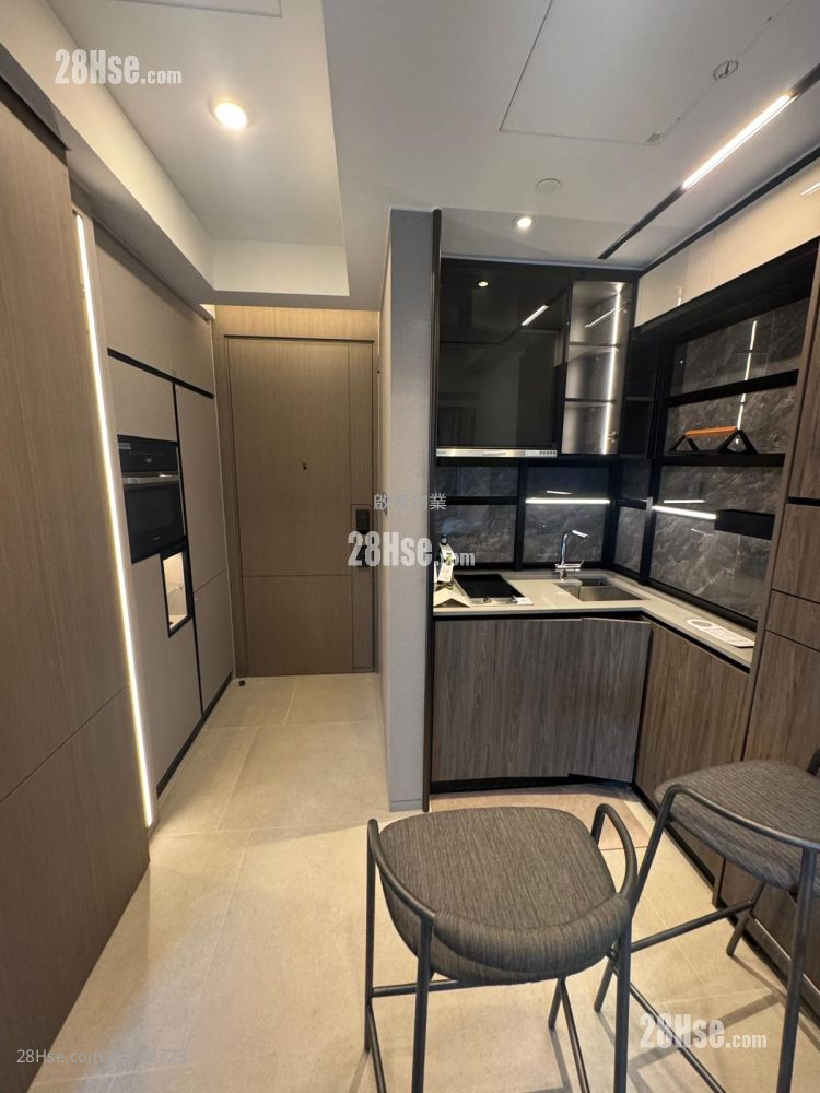 Cullinan Sky Rental 1 Bedroom , 1 Bathroom 301 ft² ( 28.0 m² ) Cullinan Sky Rental 1 Bedroom , 1 Bathroom 301 ft² ( 28.0 m² )