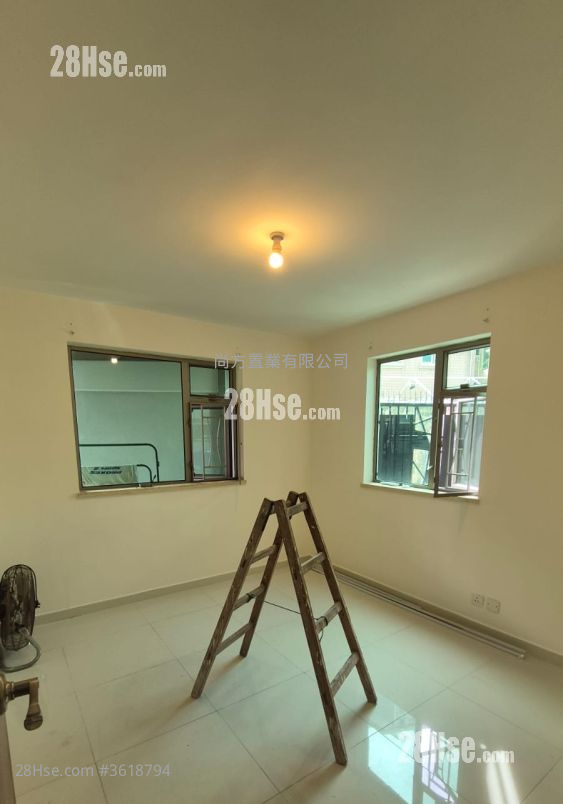 村屋 租盘 3 房 , 1 浴室 700 平方尺 ( 65.0 平方米 ) 村屋 租盘 3 房 , 1 浴室 700 平方尺 ( 65.0 平方米 )