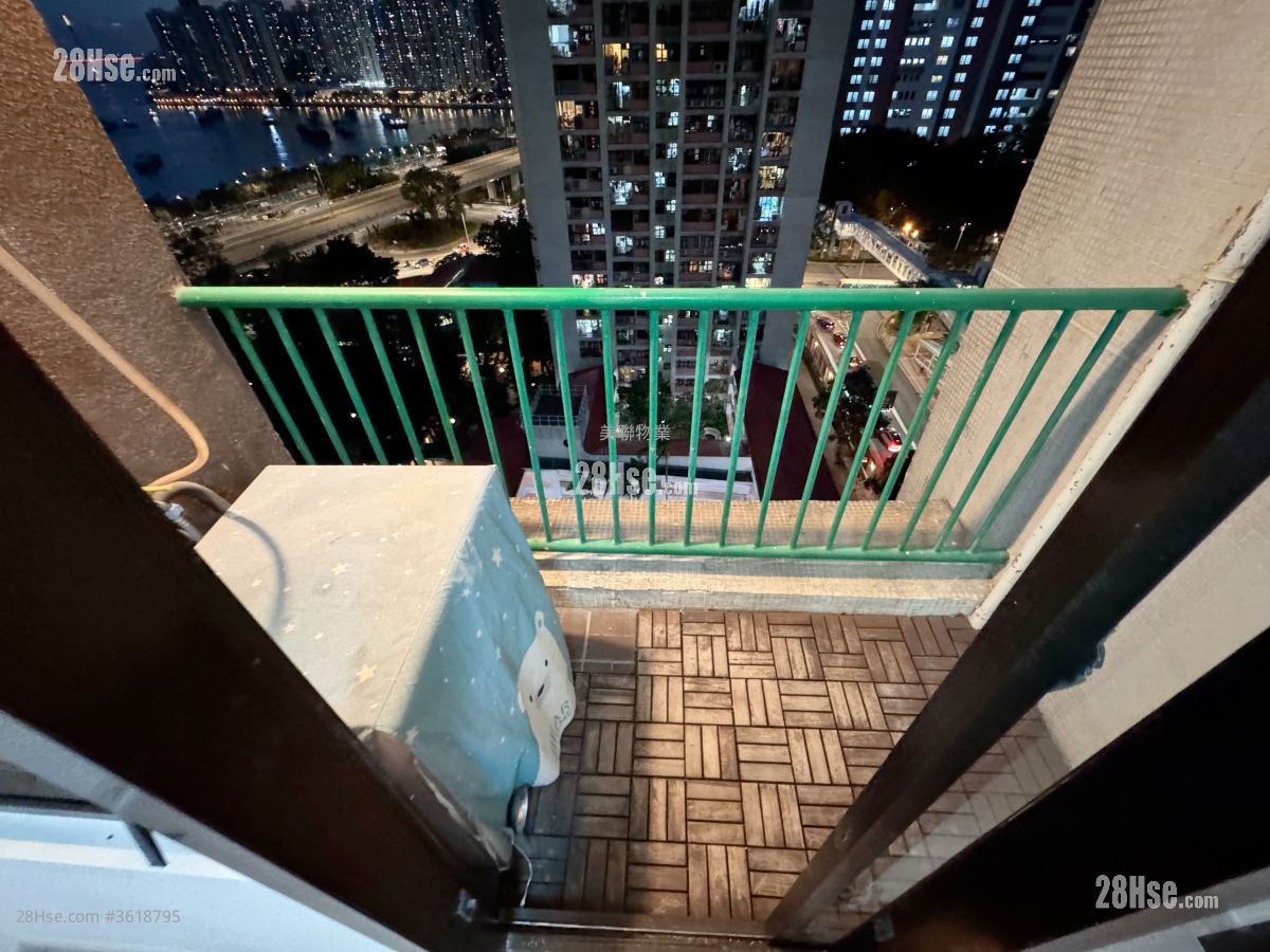 Clague Garden Estate Rental 1 Bedroom , 1 Bathroom 357 ft² ( 33.2 m² ) Clague Garden Estate Rental 1 Bedroom , 1 Bathroom 357 ft² ( 33.2 m² )