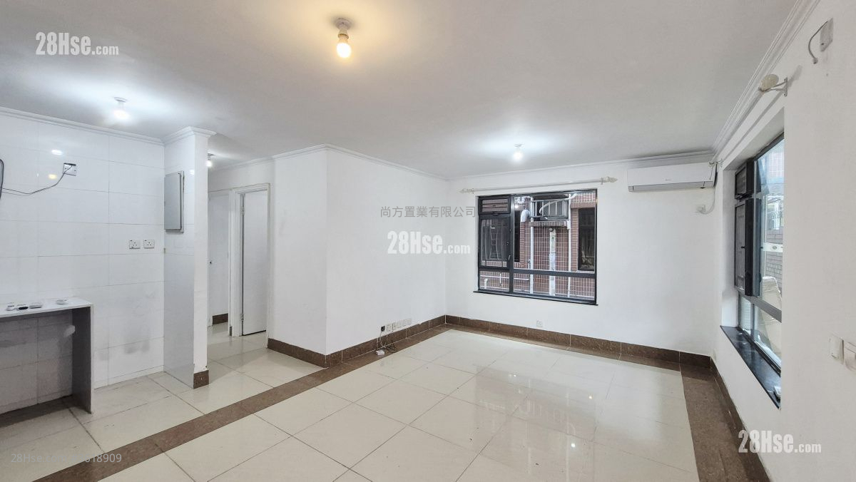 村屋 租盘 3 房 , 2 浴室 700 平方尺 ( 65.0 平方米 ) 村屋 租盘 3 房 , 2 浴室 700 平方尺 ( 65.0 平方米 )