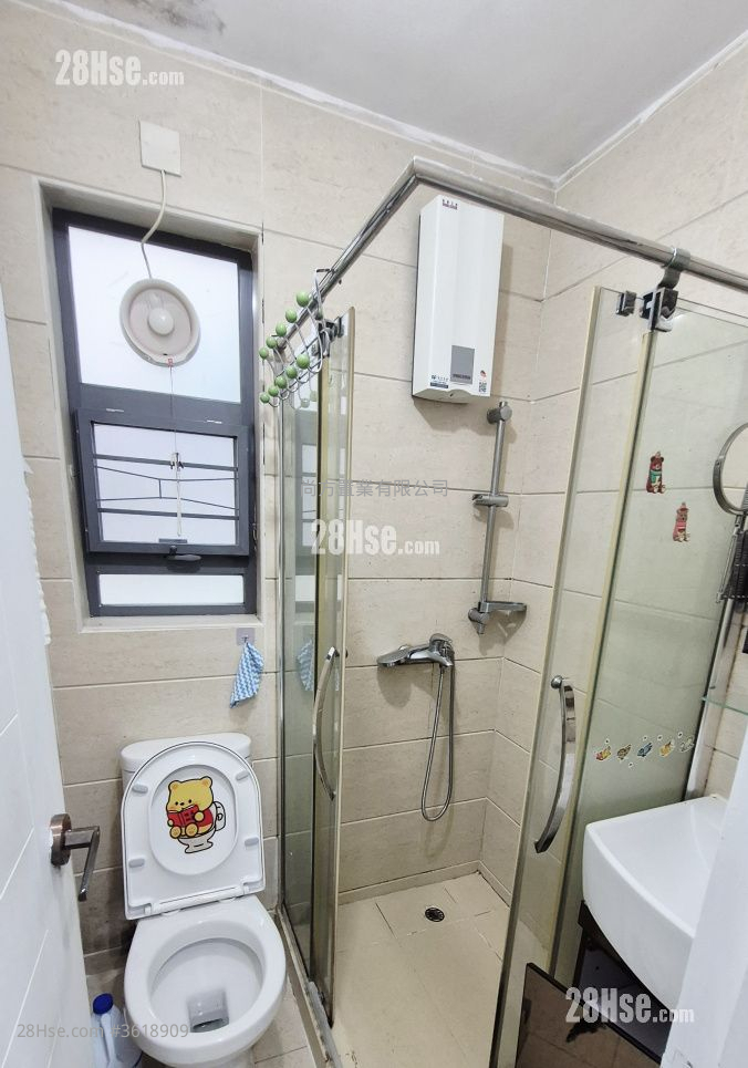 村屋 租盘 3 房 , 2 浴室 700 平方尺 ( 65.0 平方米 ) 村屋 租盘 3 房 , 2 浴室 700 平方尺 ( 65.0 平方米 )