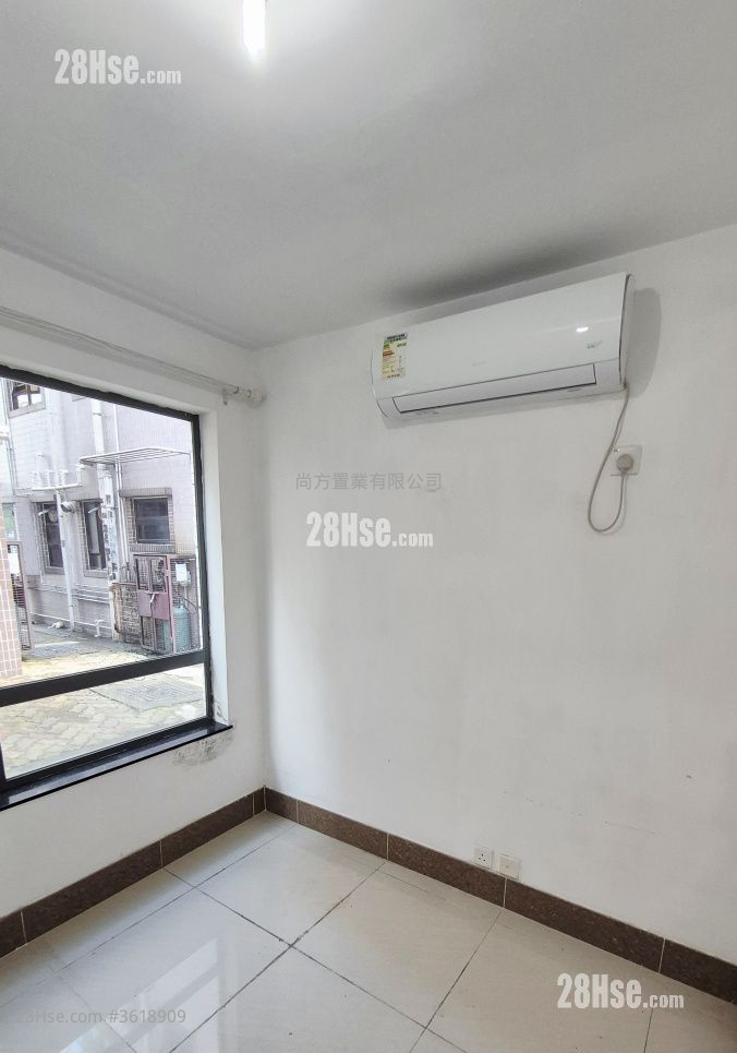 村屋 租盘 3 房 , 2 浴室 700 平方尺 ( 65.0 平方米 ) 村屋 租盘 3 房 , 2 浴室 700 平方尺 ( 65.0 平方米 )