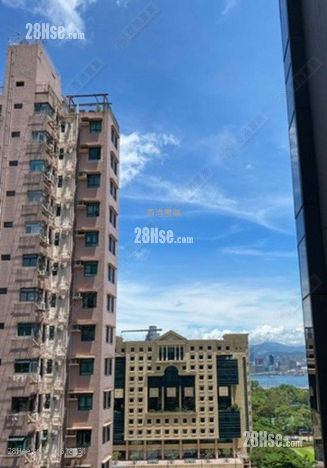 Jones Hive Sell 2 Bedrooms , 1 Bathroom 439 ft² ( 40.8 m² ) Jones Hive Sell 2 Bedrooms , 1 Bathroom 439 ft² ( 40.8 m² )