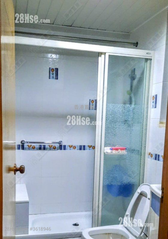 海峯园 售盘 3 房 , 2 浴室 797 平方尺 ( 74.0 平方米 ) 海峯园 售盘 3 房 , 2 浴室 797 平方尺 ( 74.0 平方米 )