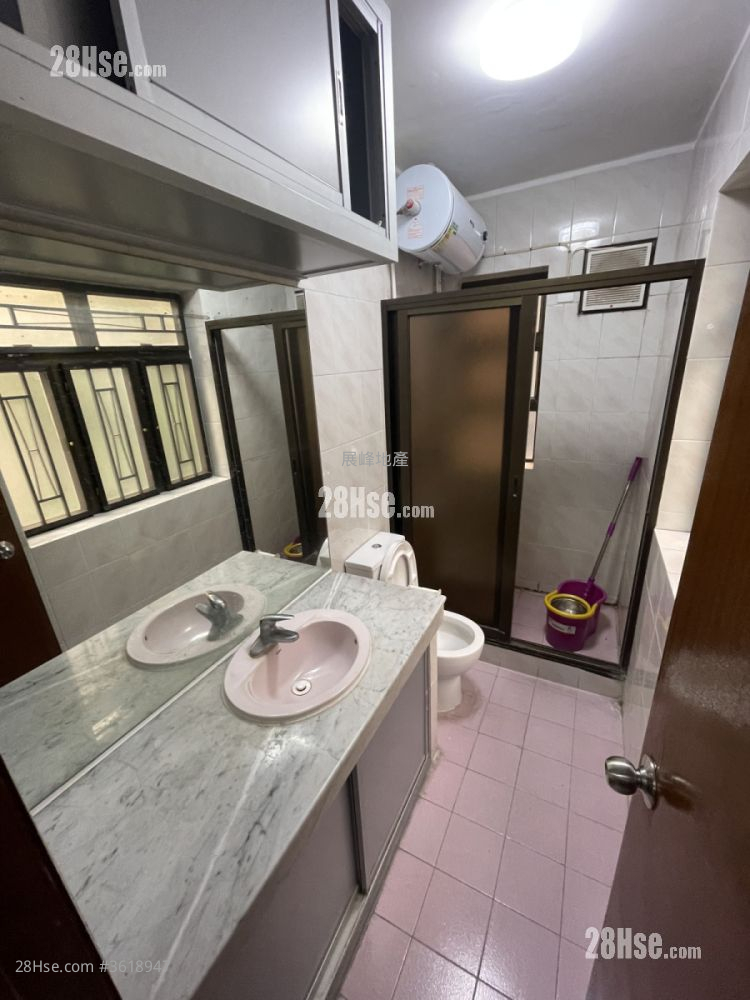 村屋 租盘 开放式间隔 , 1 浴室 200 平方尺 ( 18.6 平方米 ) 村屋 租盘 开放式间隔 , 1 浴室 200 平方尺 ( 18.6 平方米 )