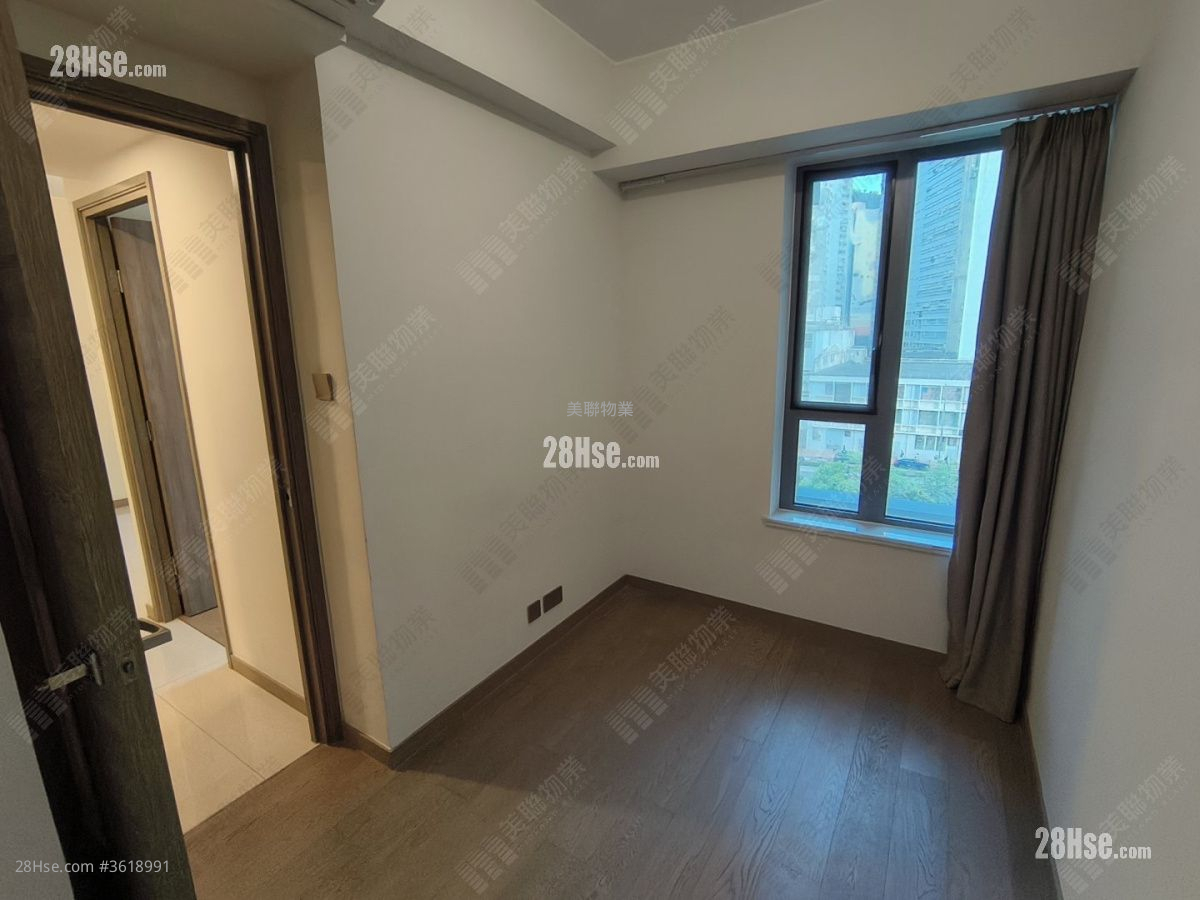 Aurora Rental 2 Bedrooms , 1 Bathroom 443 ft² ( 41.2 m² ) Aurora Rental 2 Bedrooms , 1 Bathroom 443 ft² ( 41.2 m² )
