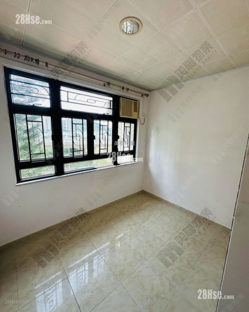 Clague Garden Estate Rental 2 Bedrooms , 1 Bathroom 502 ft² ( 46.6 m² ) Clague Garden Estate Rental 2 Bedrooms , 1 Bathroom 502 ft² ( 46.6 m² )