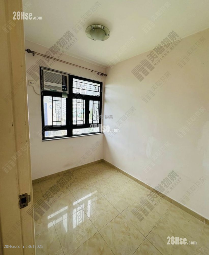 Clague Garden Estate Rental 2 Bedrooms , 1 Bathroom 502 ft² ( 46.6 m² ) Clague Garden Estate Rental 2 Bedrooms , 1 Bathroom 502 ft² ( 46.6 m² )