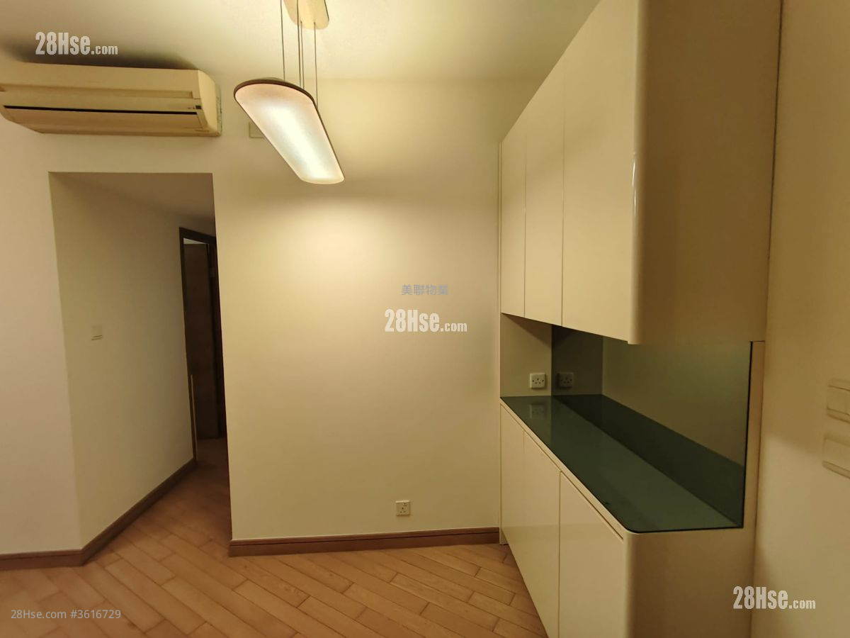 Florient Rise Rental 635 ft² ( 59.0 m² ) Florient Rise Rental 635 ft² ( 59.0 m² )