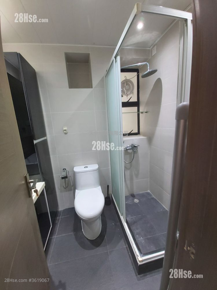 Illumination Terrace Rental 3 Bedrooms , 2 Bathrooms 731 ft² ( 67.9 m² ) Illumination Terrace Rental 3 Bedrooms , 2 Bathrooms 731 ft² ( 67.9 m² )
