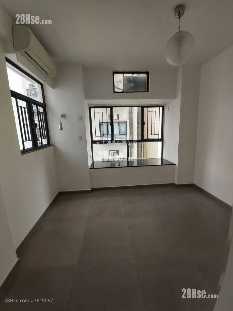 Illumination Terrace Rental 3 Bedrooms , 2 Bathrooms 731 ft² ( 67.9 m² ) Illumination Terrace Rental 3 Bedrooms , 2 Bathrooms 731 ft² ( 67.9 m² )