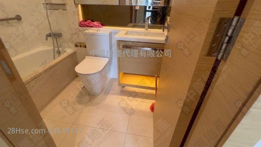 皓畋 售盘 2 房 , 1 浴室 550 平方尺 ( 51.1 平方米 ) 皓畋 售盘 2 房 , 1 浴室 550 平方尺 ( 51.1 平方米 )