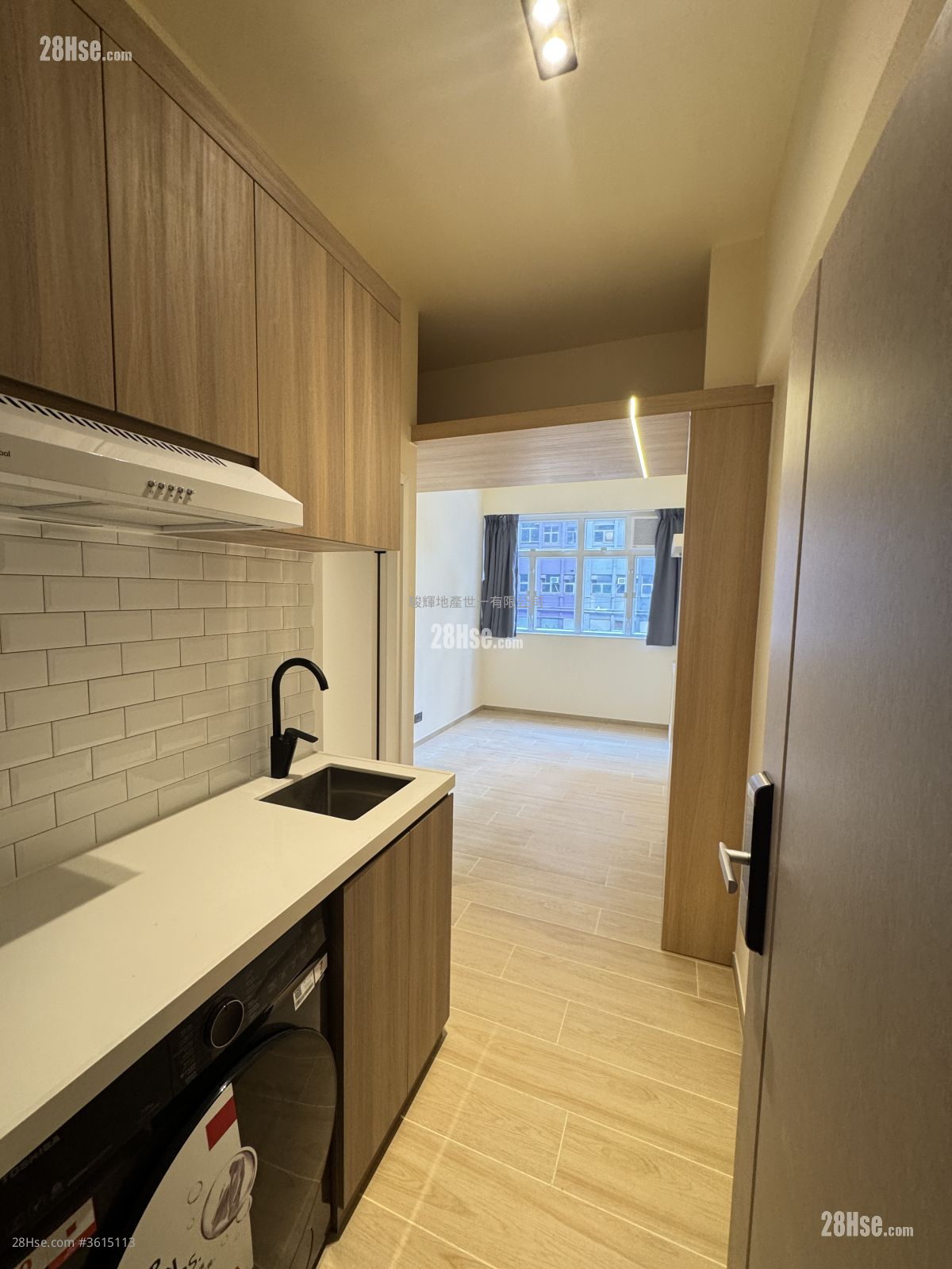 Pak Lok Building Rental Studio , 1 Bathroom 180 ft² ( 16.7 m² )