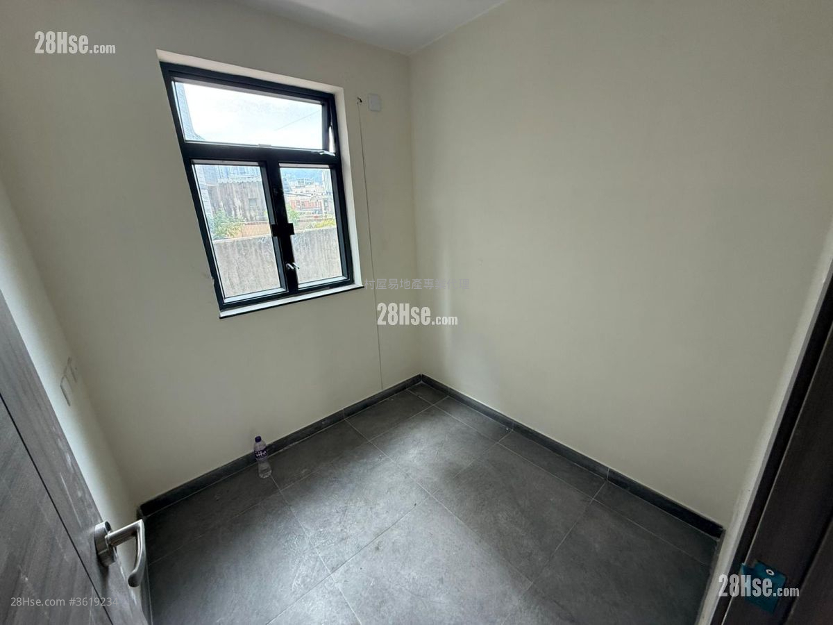 村屋 租盘 4 房 , 2 浴室 村屋 租盘 4 房 , 2 浴室