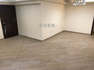 City Garden Rental 3 Bedrooms , 2 Bathrooms 961 ft² ( 89.3 m² ) City Garden Rental 3 Bedrooms , 2 Bathrooms 961 ft² ( 89.3 m² )