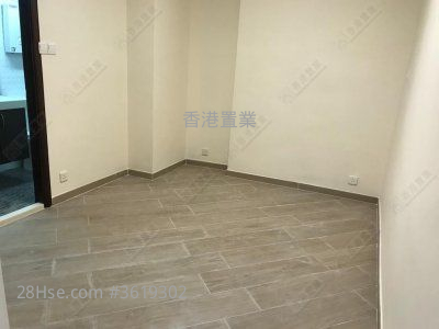 City Garden Rental 3 Bedrooms , 2 Bathrooms 961 ft² ( 89.3 m² ) City Garden Rental 3 Bedrooms , 2 Bathrooms 961 ft² ( 89.3 m² )