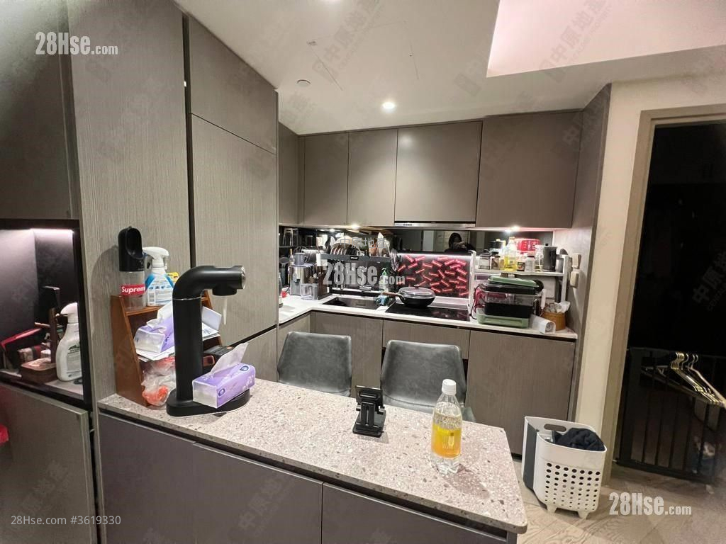 Regency Bay Sell 2 Bedrooms 440 ft² ( 40.9 m² ) Regency Bay Sell 2 Bedrooms 440 ft² ( 40.9 m² )