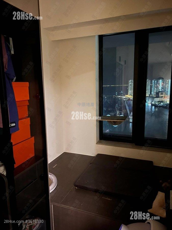 Regency Bay Sell 2 Bedrooms 440 ft² ( 40.9 m² ) Regency Bay Sell 2 Bedrooms 440 ft² ( 40.9 m² )