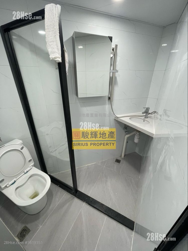 Nam Fung Mansion Rental 180 ft² ( 16.7 m² ) Nam Fung Mansion Rental 180 ft² ( 16.7 m² )