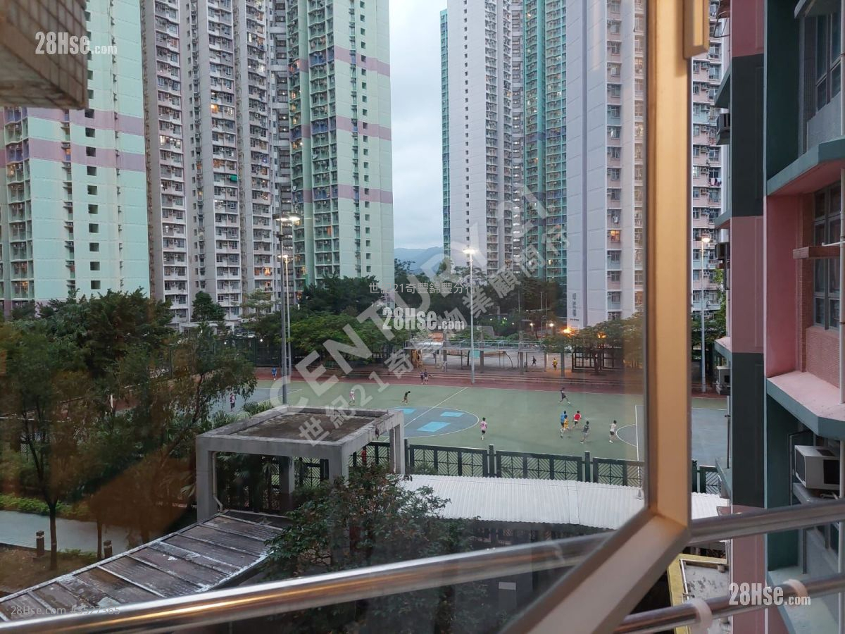 Kam Fung Court Sell 2 Bedrooms , 1 Bathroom 435 ft² ( 40.4 m² ) Kam Fung Court Sell 2 Bedrooms , 1 Bathroom 435 ft² ( 40.4 m² )