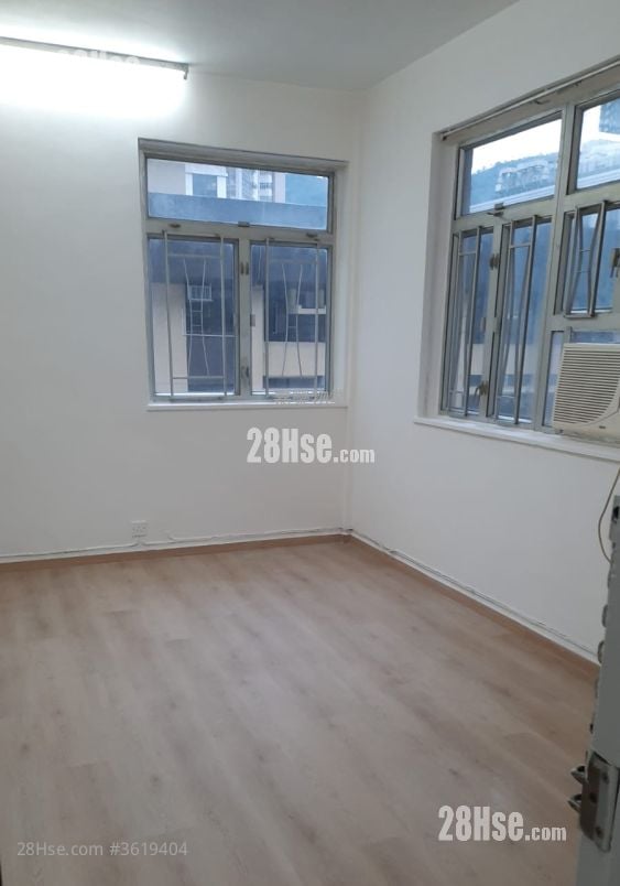 Haven Court Rental 2 Bedrooms , 1 Bathroom 495 ft² ( 46.0 m² ) Haven Court Rental 2 Bedrooms , 1 Bathroom 495 ft² ( 46.0 m² )