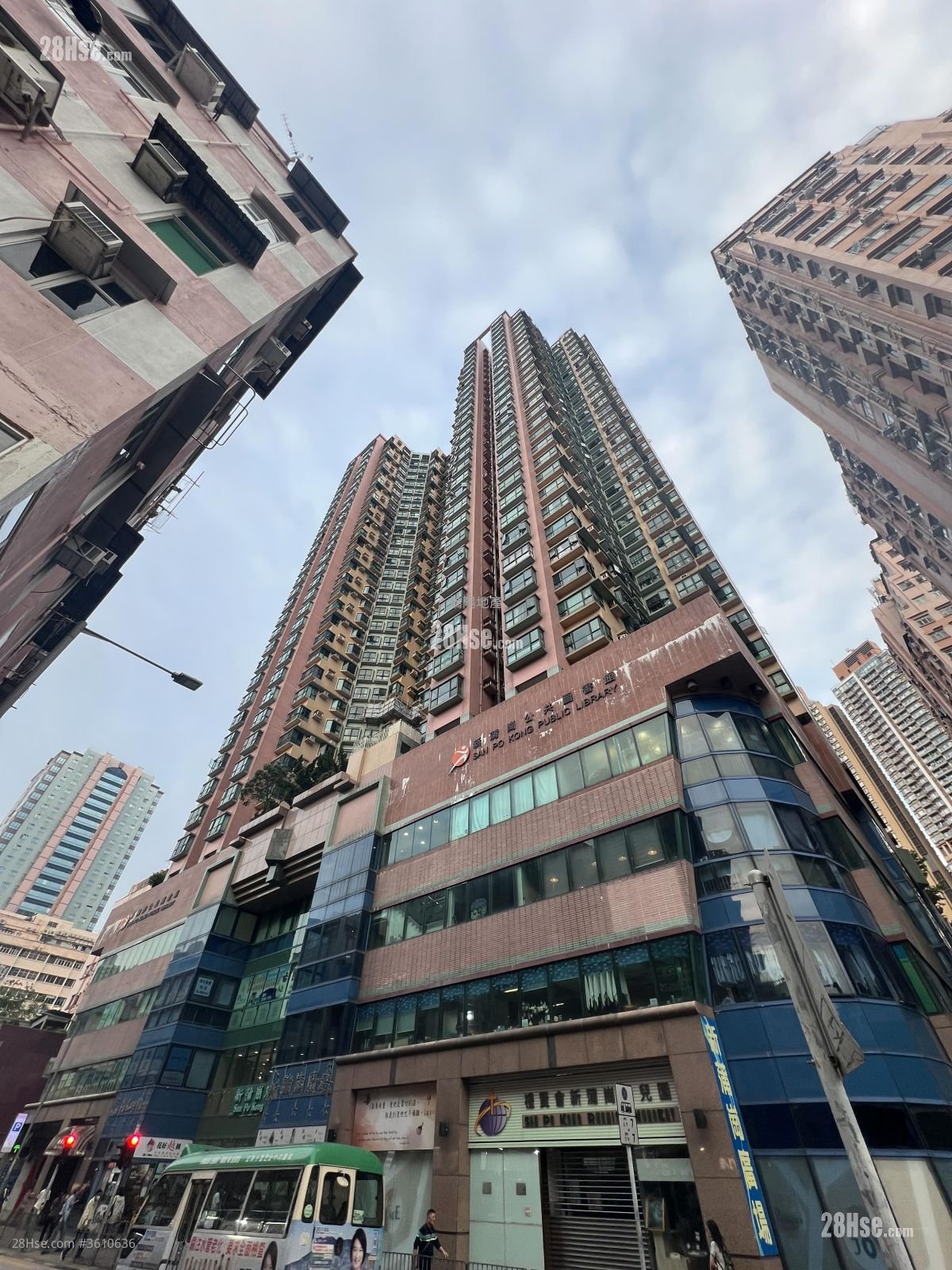 新蒲岗广场 租盘 2 房 , 1 浴室 445 平方尺 ( 41.3 平方米 )