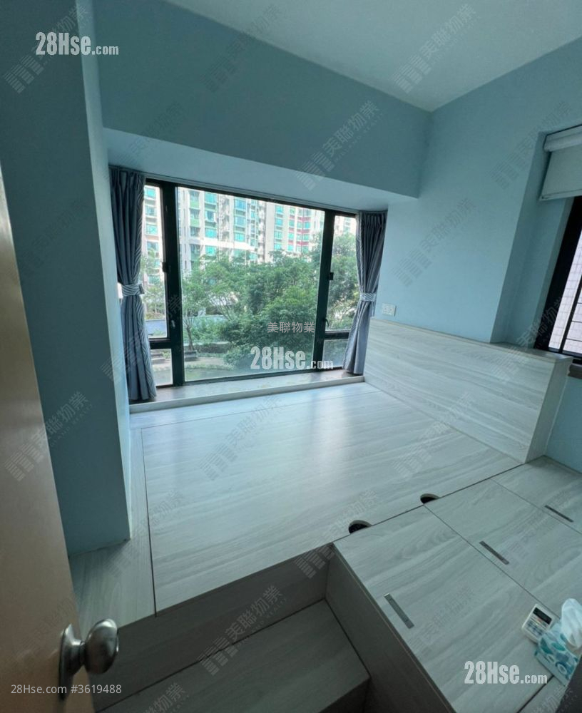 Dawning Views Sell 2 Bedrooms 393 ft² ( 36.5 m² ) Dawning Views Sell 2 Bedrooms 393 ft² ( 36.5 m² )