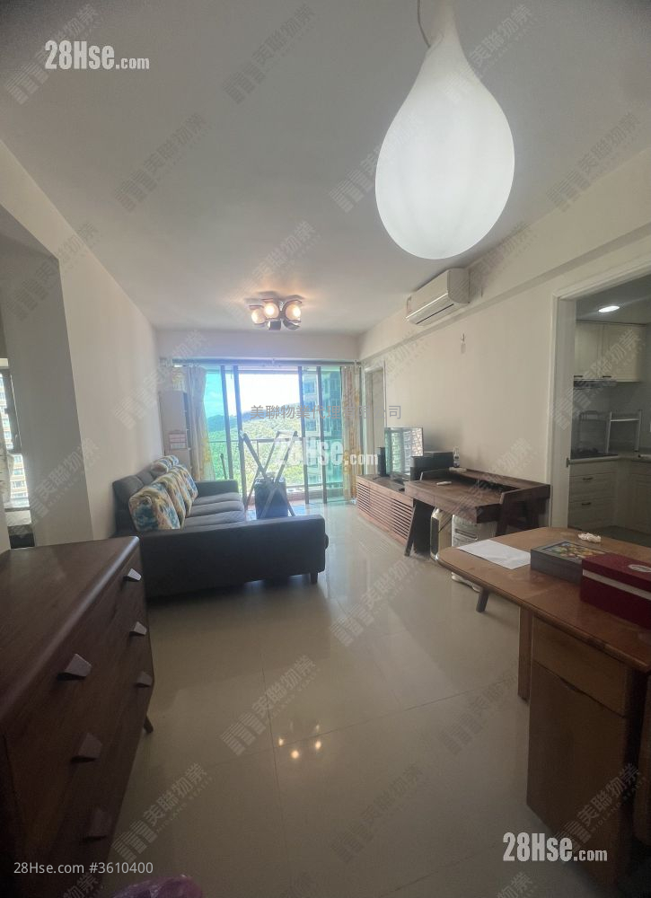 The Grandiose Rental 2 Bedrooms , 1 Bathroom 670 ft² ( 62.2 m² )