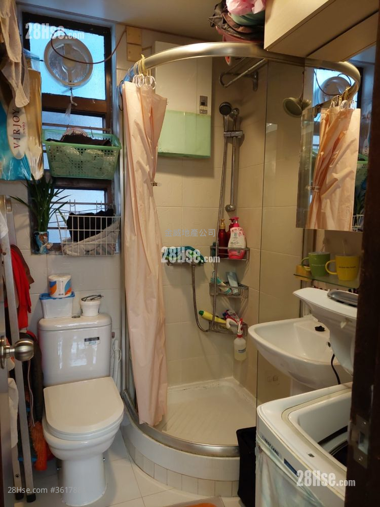 景辉大厦 售盘 3 房 , 1 浴室 462 平方尺 ( 42.9 平方米 ) 景辉大厦 售盘 3 房 , 1 浴室 462 平方尺 ( 42.9 平方米 )