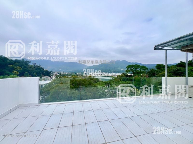 南围 售盘 4 房 , 3 浴室 2,100 平方尺 ( 195.1 平方米 )