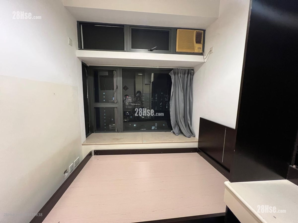 H Cube Rental 308 ft² ( 28.6 m² ) H Cube Rental 308 ft² ( 28.6 m² )