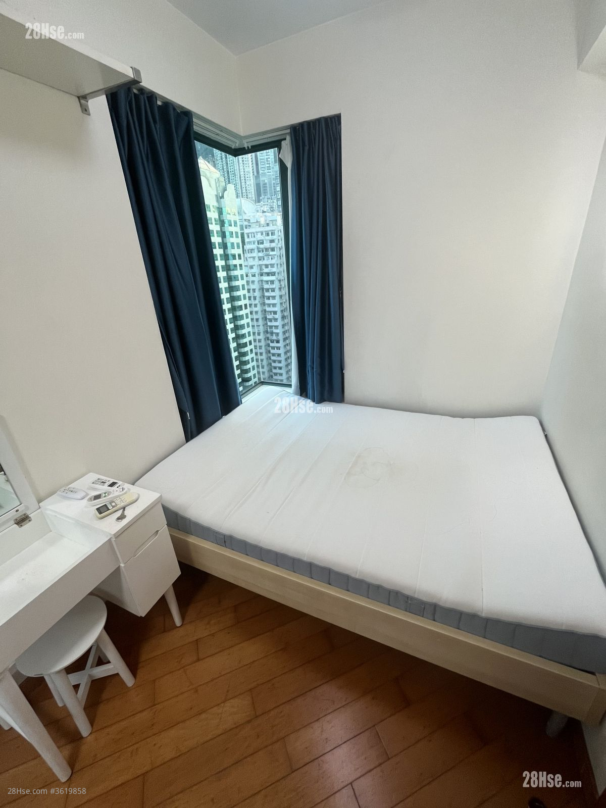 Medal Court Rental 1 Bedroom , 1 Bathroom 372 ft² ( 34.6 m² ) Medal Court Rental 1 Bedroom , 1 Bathroom 372 ft² ( 34.6 m² )