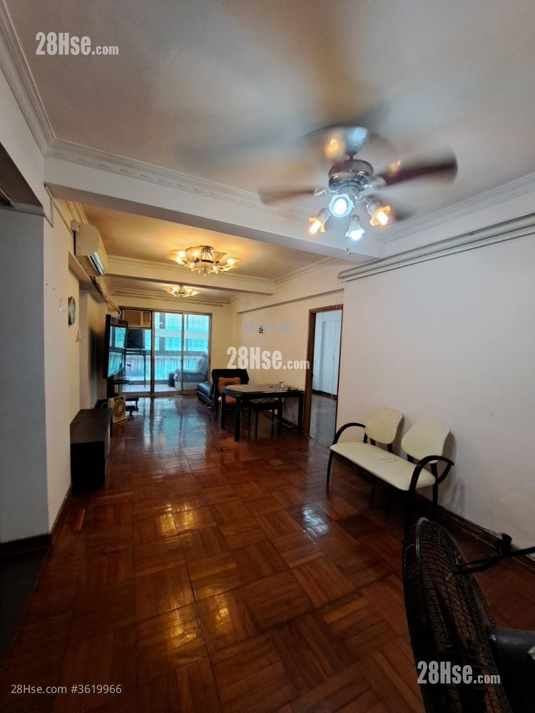 Imperial Court Sell 1,037 ft² ( 96.3 m² ) Imperial Court Sell 1,037 ft² ( 96.3 m² )