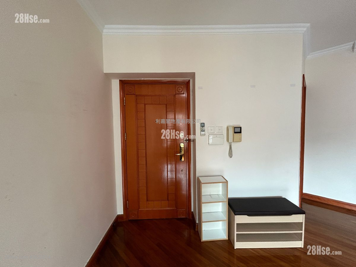 Villa Esplanada Sell 2 Bedrooms , 1 Bathroom 519 ft² ( 48.2 m² ) Villa Esplanada Sell 2 Bedrooms , 1 Bathroom 519 ft² ( 48.2 m² )