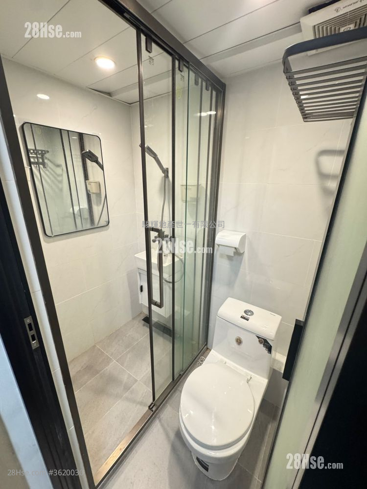 Yiu Kei Mansion Rental Studio , 1 Bathroom 150 ft² ( 13.9 m² ) Yiu Kei Mansion Rental Studio , 1 Bathroom 150 ft² ( 13.9 m² )
