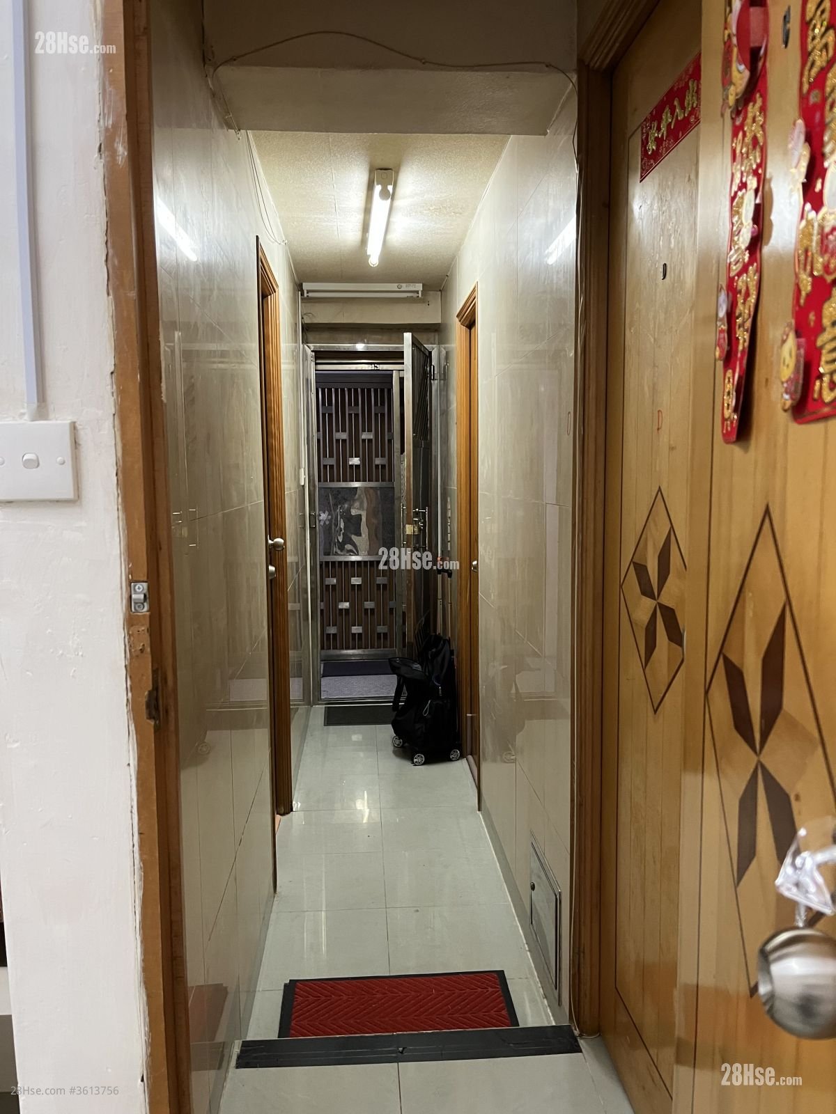 康宁大楼 租盘 125 平方尺 ( 11.6 平方米 )