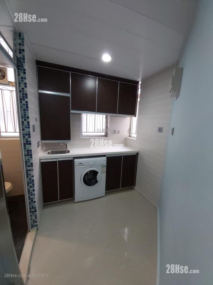 Tung Yan Court Rental Studio , 1 Bathroom 211 ft² ( 19.6 m² ) Tung Yan Court Rental Studio , 1 Bathroom 211 ft² ( 19.6 m² )