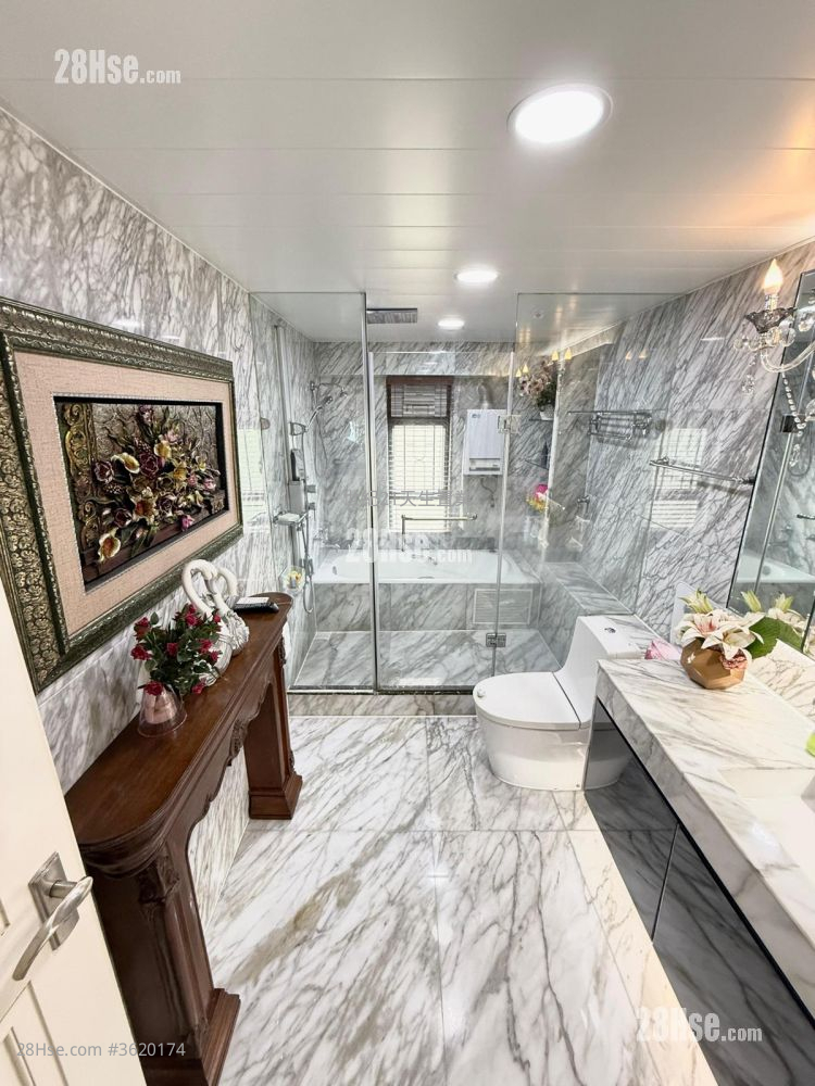 Lung Tang Court Sell 4 Bedrooms , 3 Bathrooms 1,943 ft² ( 180.5 m² ) Lung Tang Court Sell 4 Bedrooms , 3 Bathrooms 1,943 ft² ( 180.5 m² )